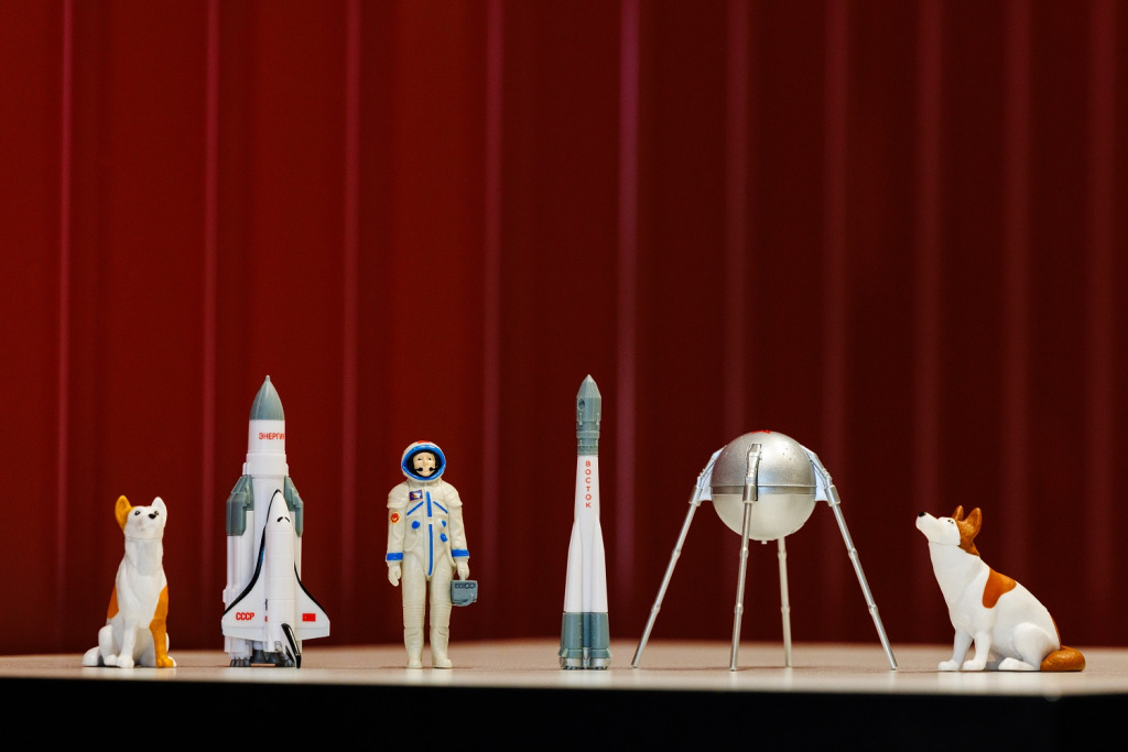 Сеть ресторанов быстрого питания Rostic’s совместно с Музеем космонавтики подготовили особый сюрприз для гостей — новое комбо «Легенды космоса».jpg