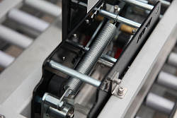 Заклейщик коробов Hualian Machinery FXJ-2550X в Екатеринбурге, фото 7