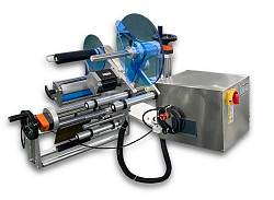 Автоматический встраиваемый этикетировщик Hualian Machinery HL-A600X (нижн. подача, W пленки до 600 мм) в Екатеринбурге, фото